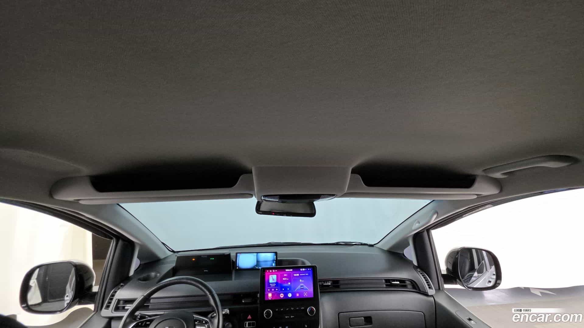 Staria Hyundai 2023.6-OPTION-043