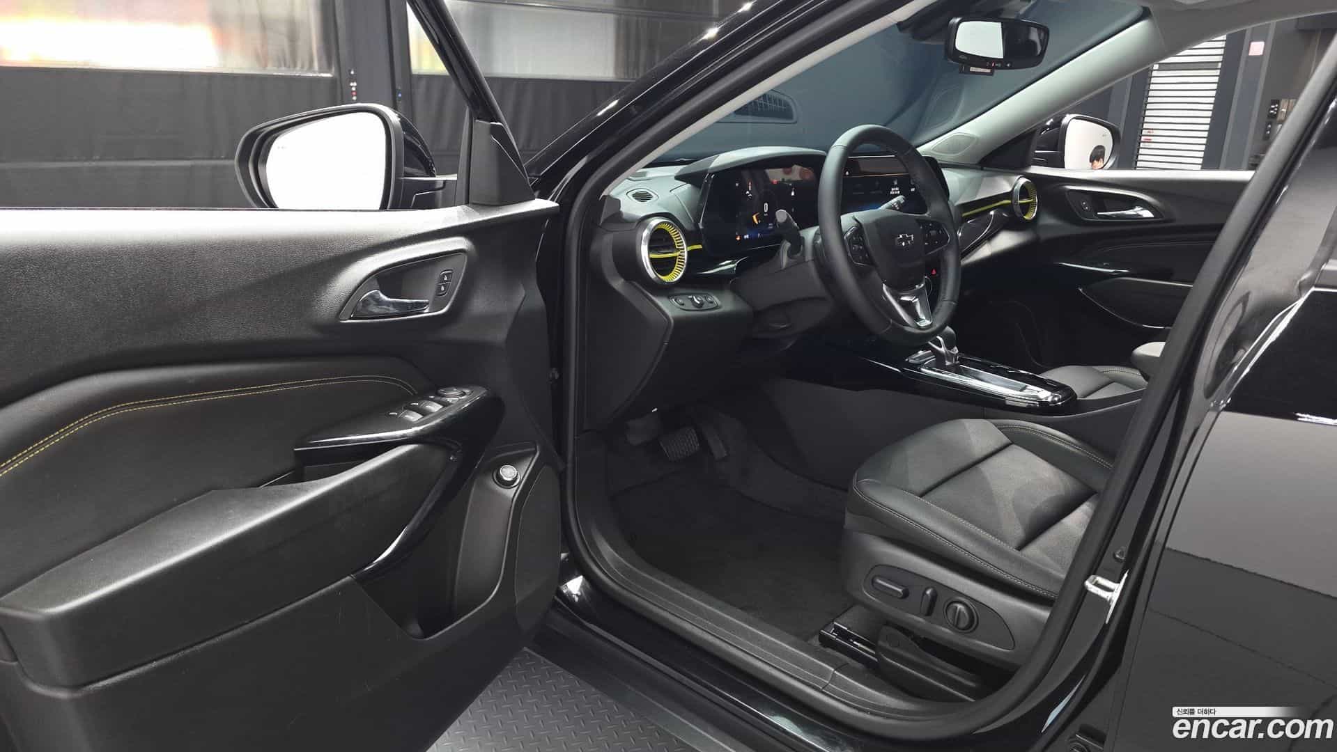Trax Chevrolet 2025.3-INNER-010