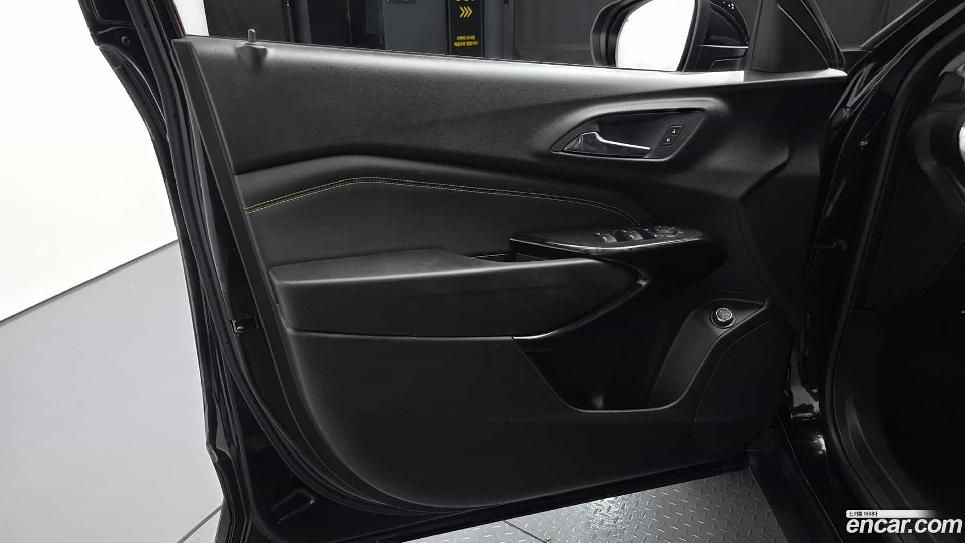 Trax Chevrolet 2025.3-INNER-034