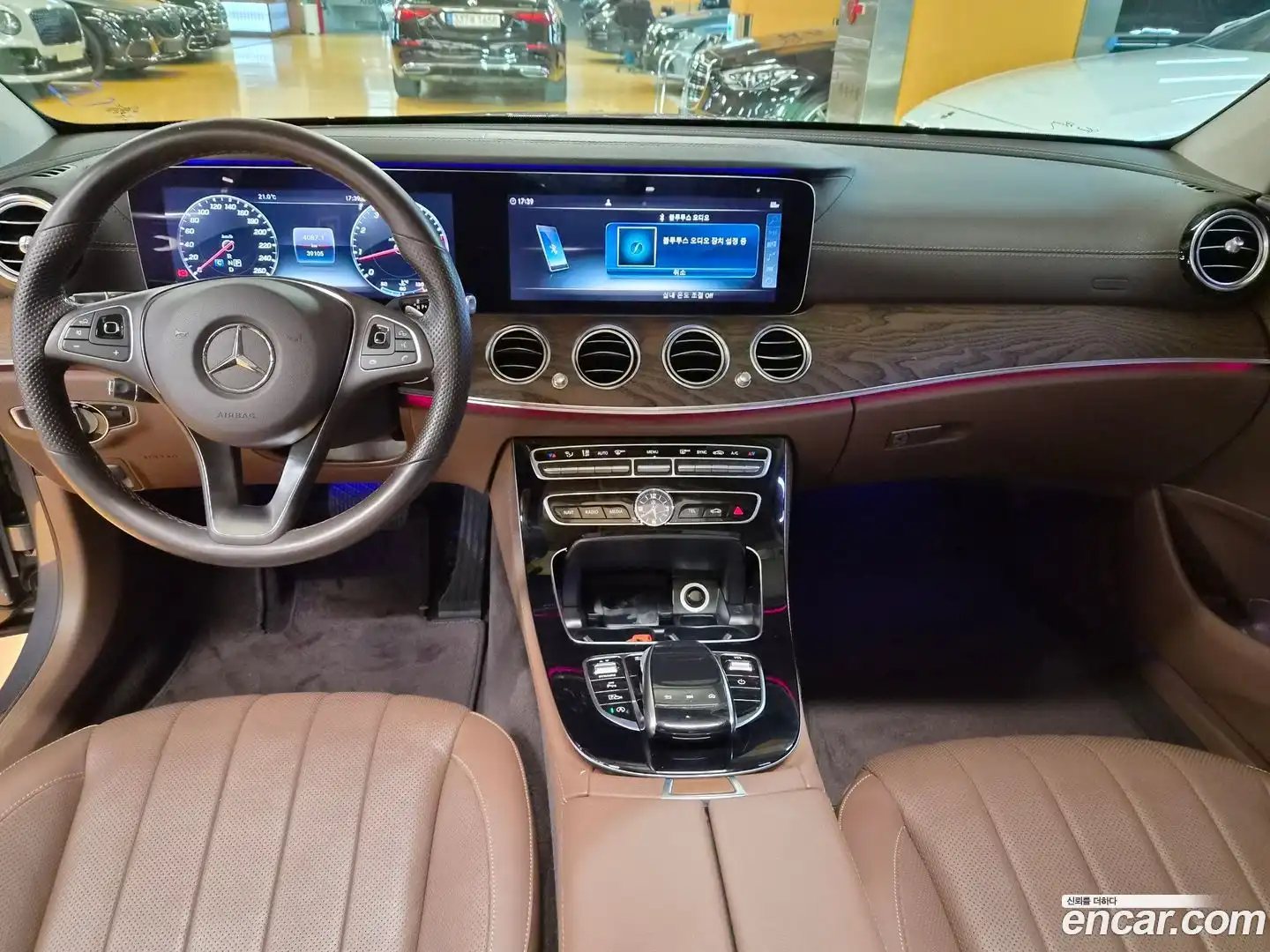 E-Class Mercedes-Benz 2018.4-OPTION-021
