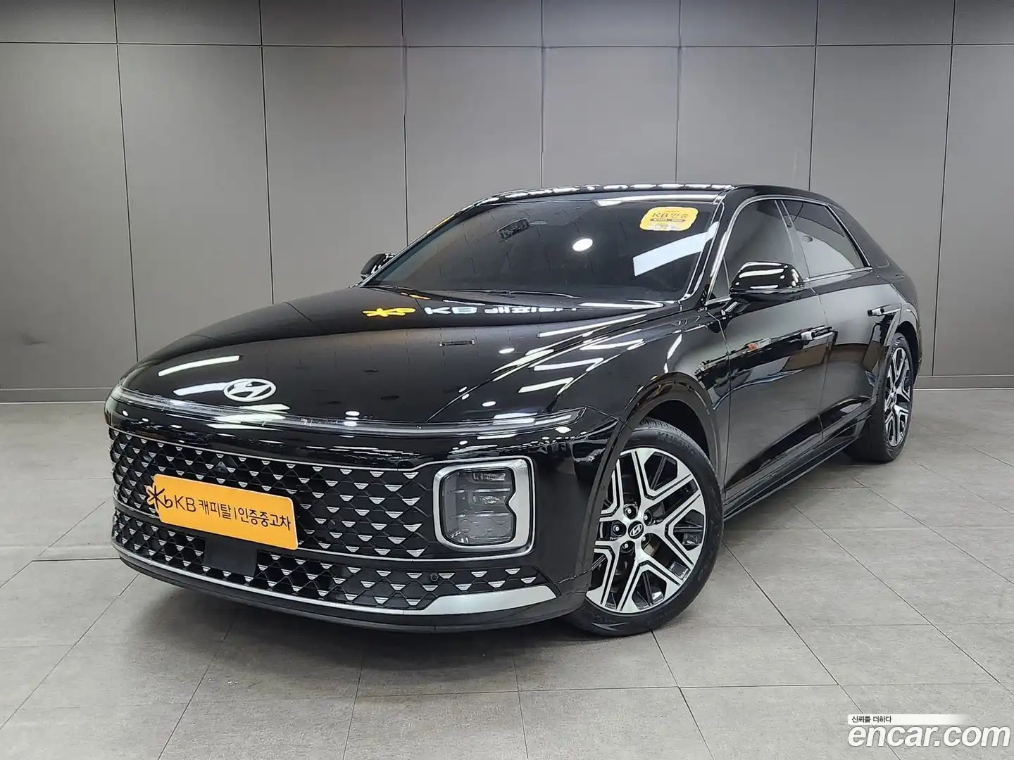 Grandeur Hyundai 2022.11-OUTER-001