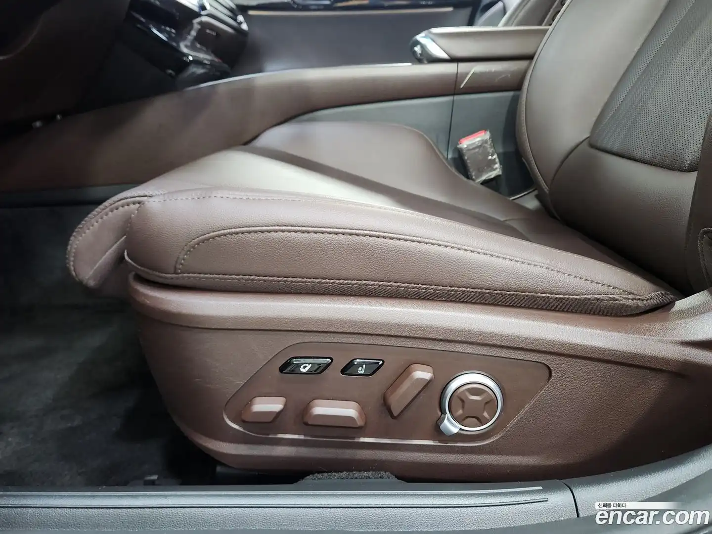 Grandeur Hyundai 2022.11-OUTER-006