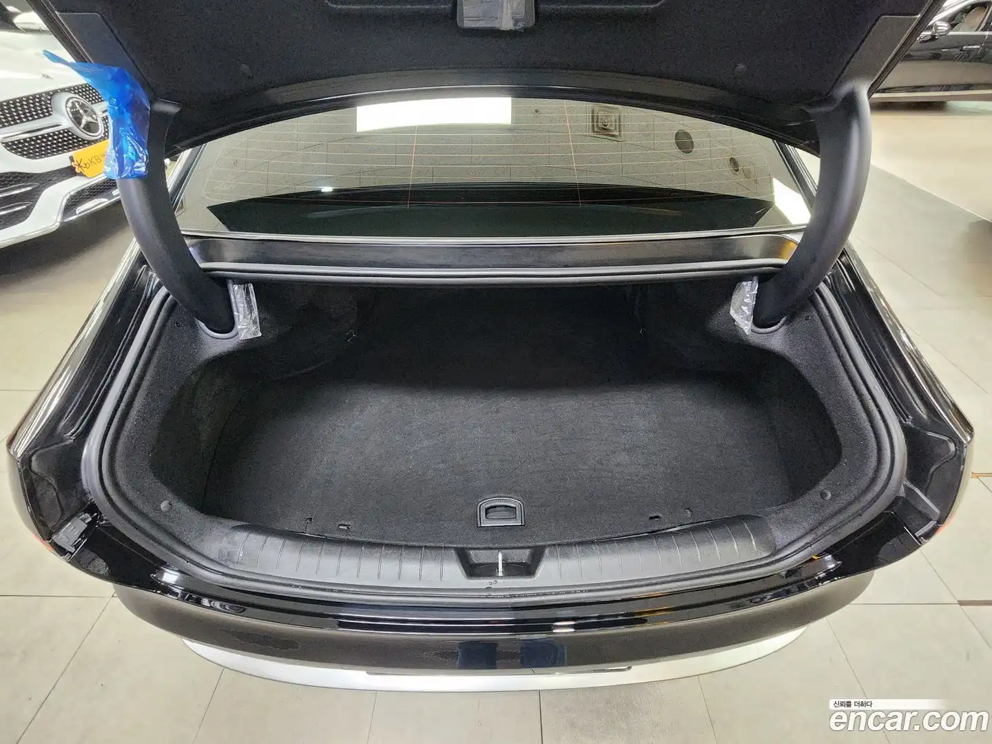 Grandeur Hyundai 2022.11-OPTION-022