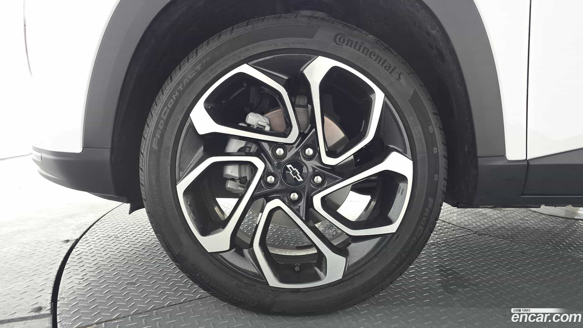 Trax Chevrolet 2023.9-OUTER-005