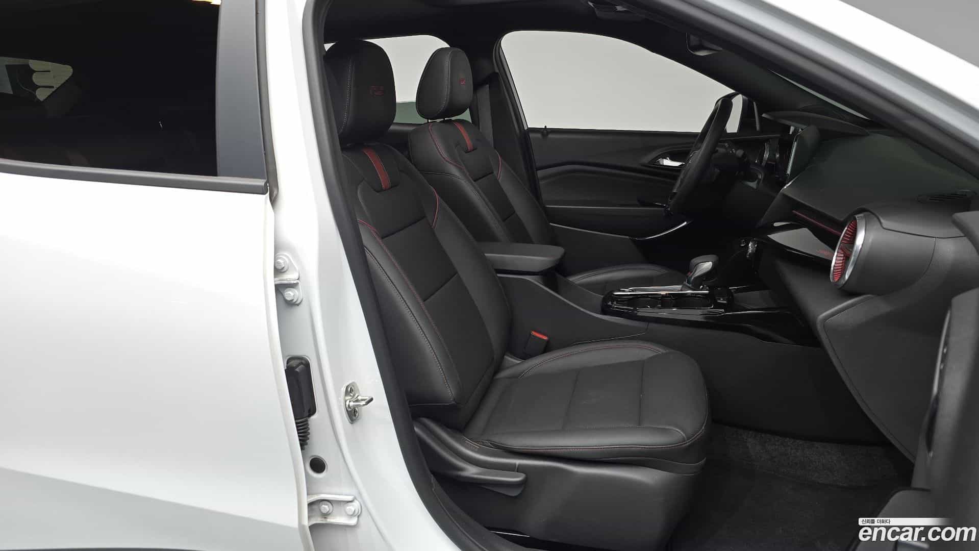 Trax Chevrolet 2023.9-OPTION-015