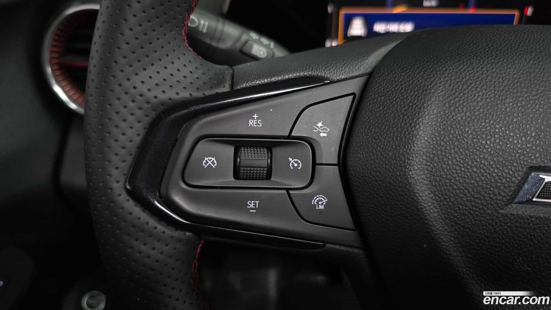 Trax Chevrolet 2023.9-OPTION-021