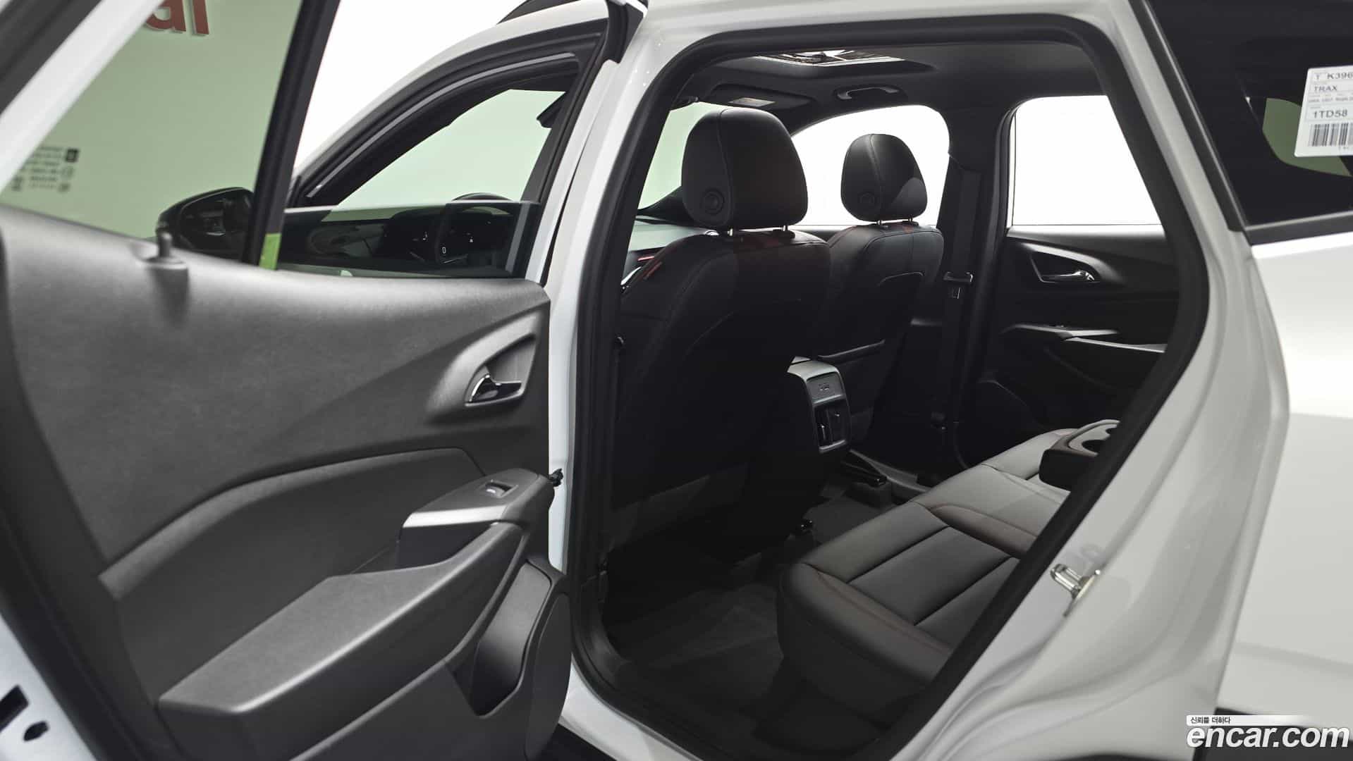 Trax Chevrolet 2023.9-INNER-036