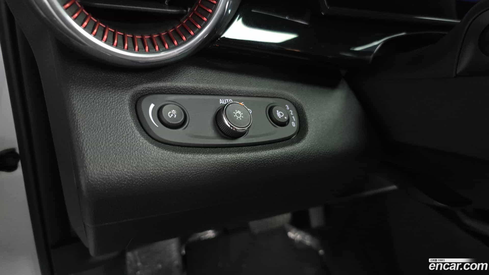 Trax Chevrolet 2023.9-OPTION-040