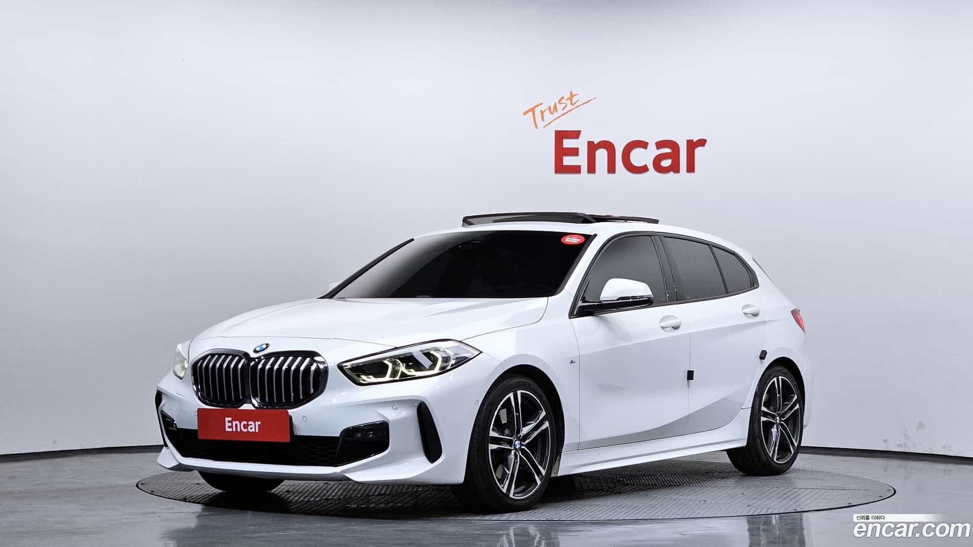 1-Series BMW 2022.4-OUTER-001