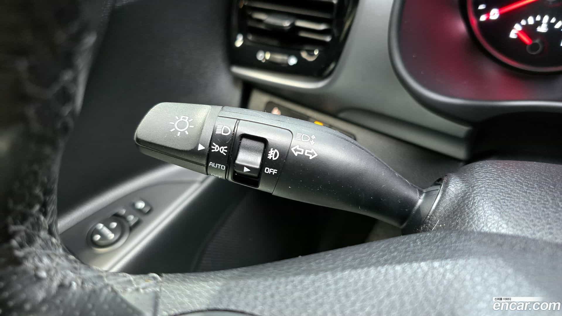 Stonic Kia 2017.8-OPTION-021