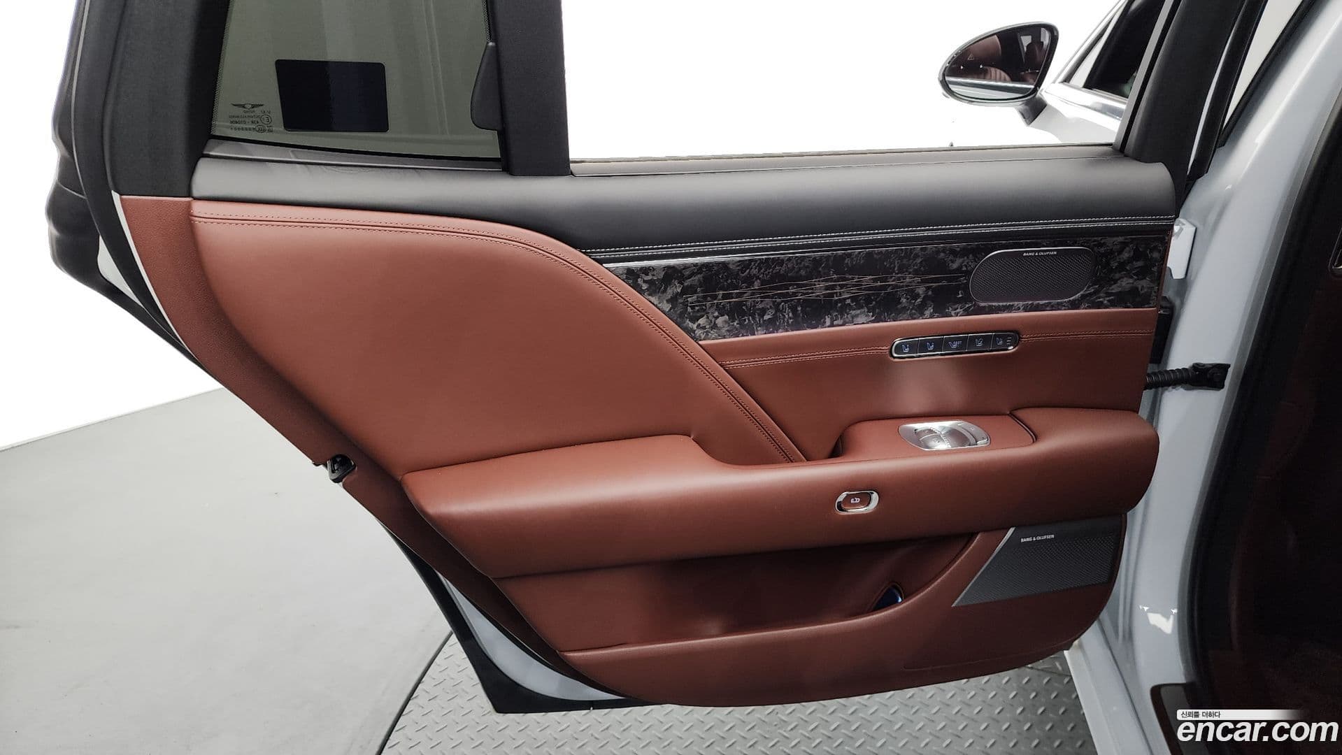 Main__Slider__Photo:G90 Genesis 2023.0-24
