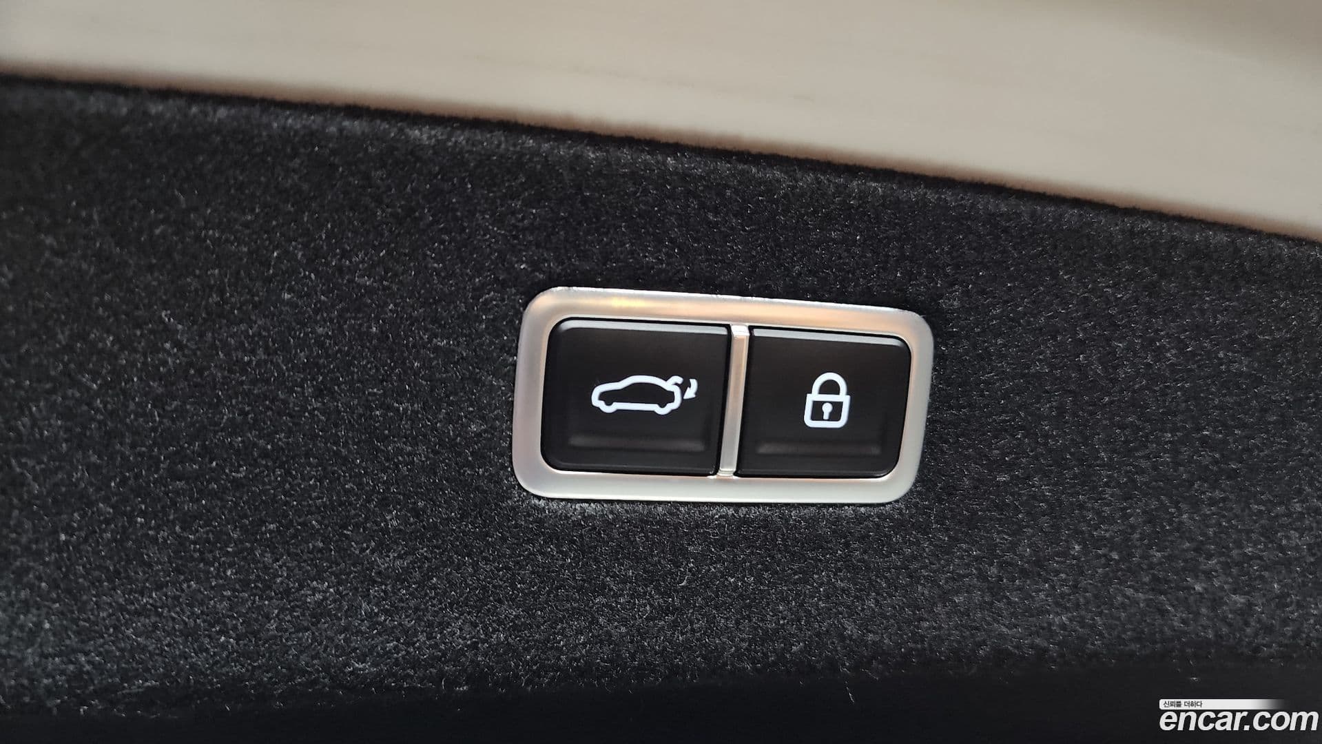 Main__Slider__Photo:G90 Genesis 2023.0-32