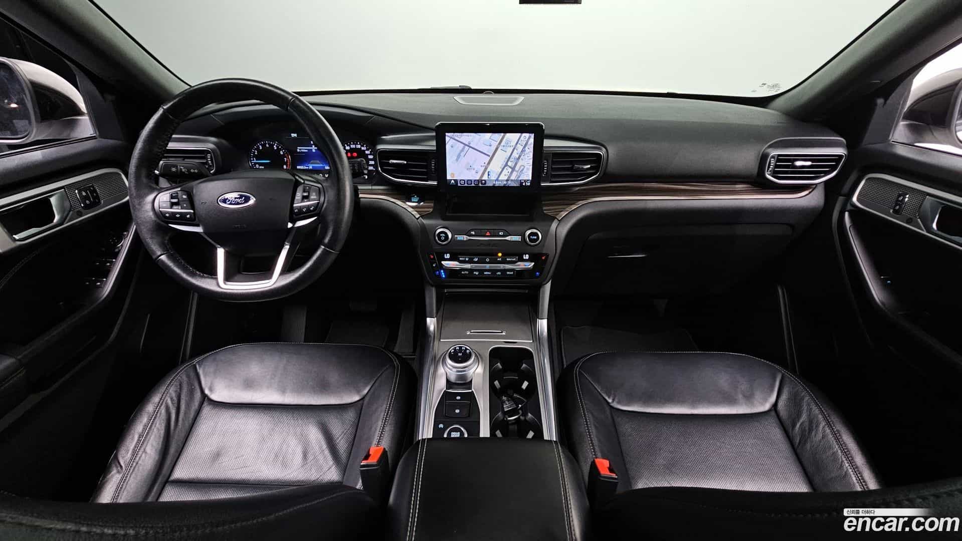 Explorer Ford 2019.11-INNER-007