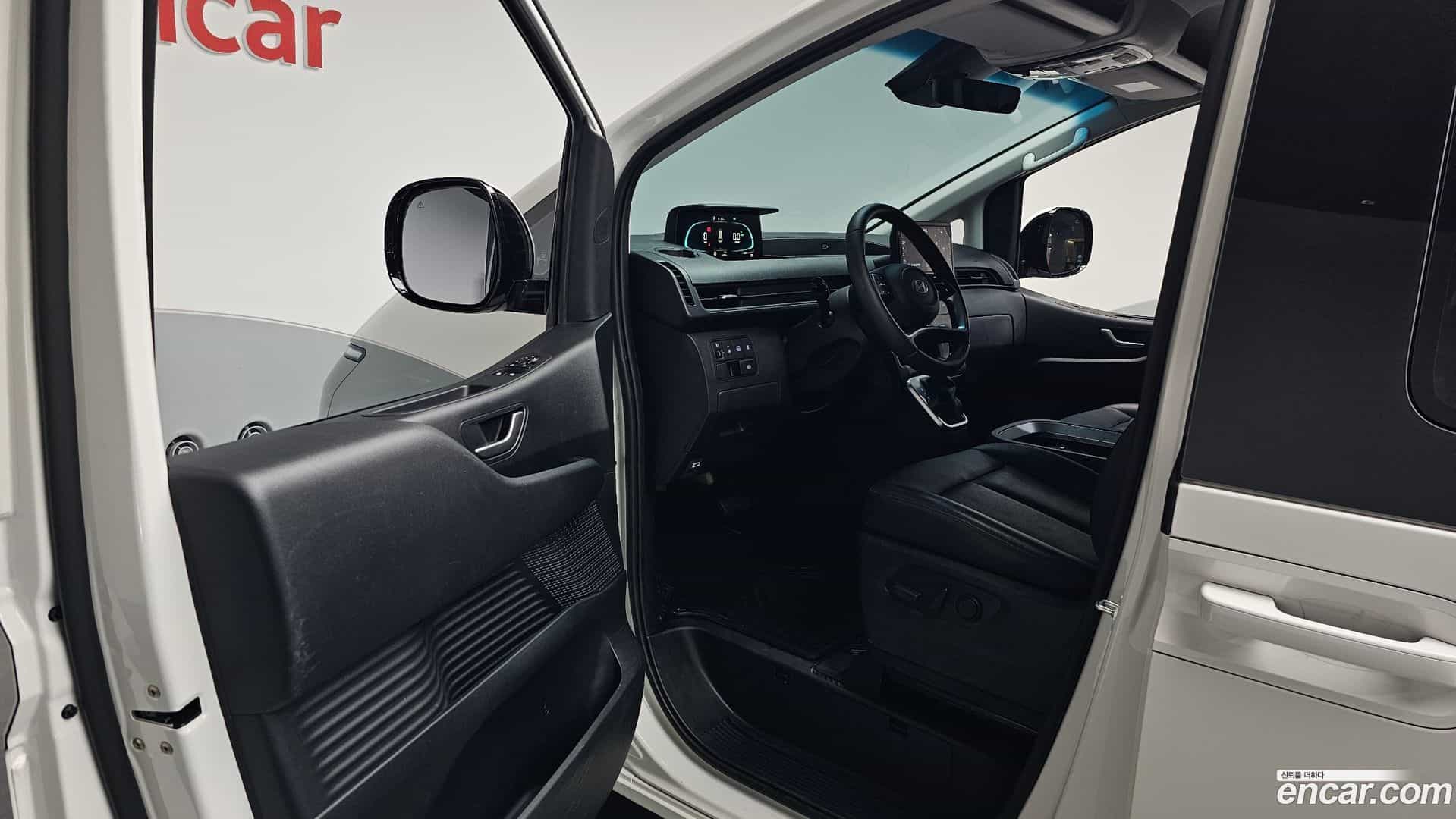 Staria Hyundai 2025.3-INNER-010