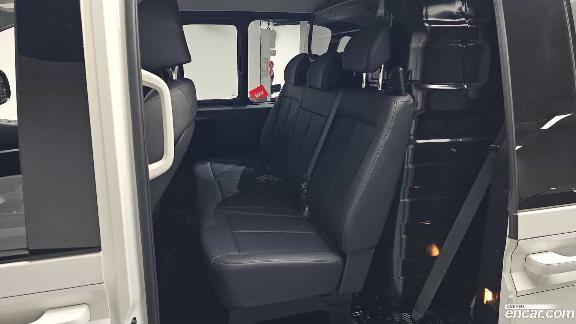 Staria Hyundai 2025.3-OPTION-015