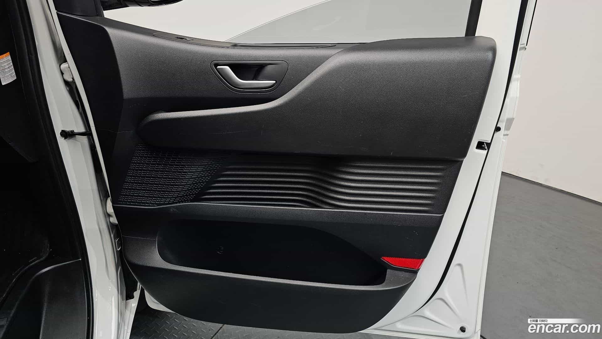 Staria Hyundai 2025.3-INNER-035