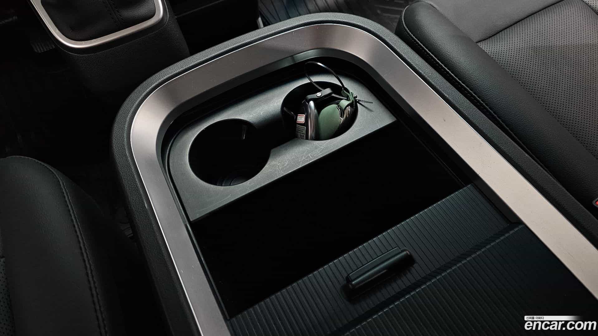 Staria Hyundai 2025.3-OPTION-045