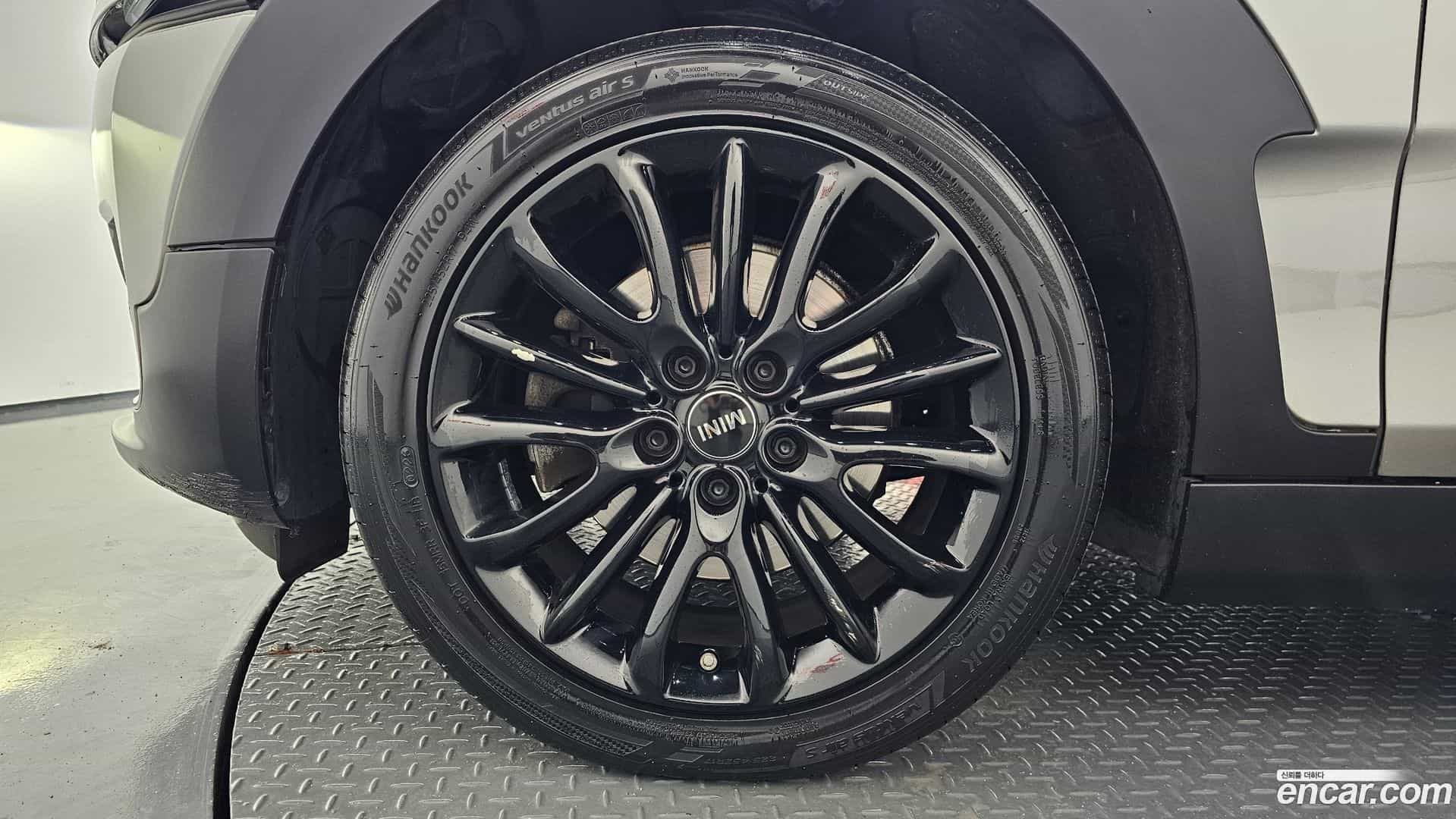 Clubman Mini 2018.2-OUTER-005