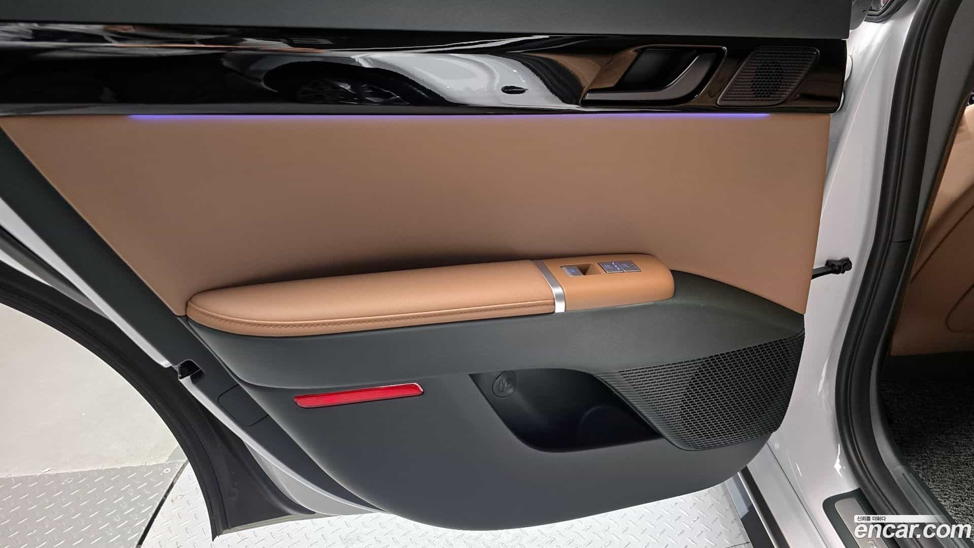 Grandeur Hyundai 2025.9-INNER-035