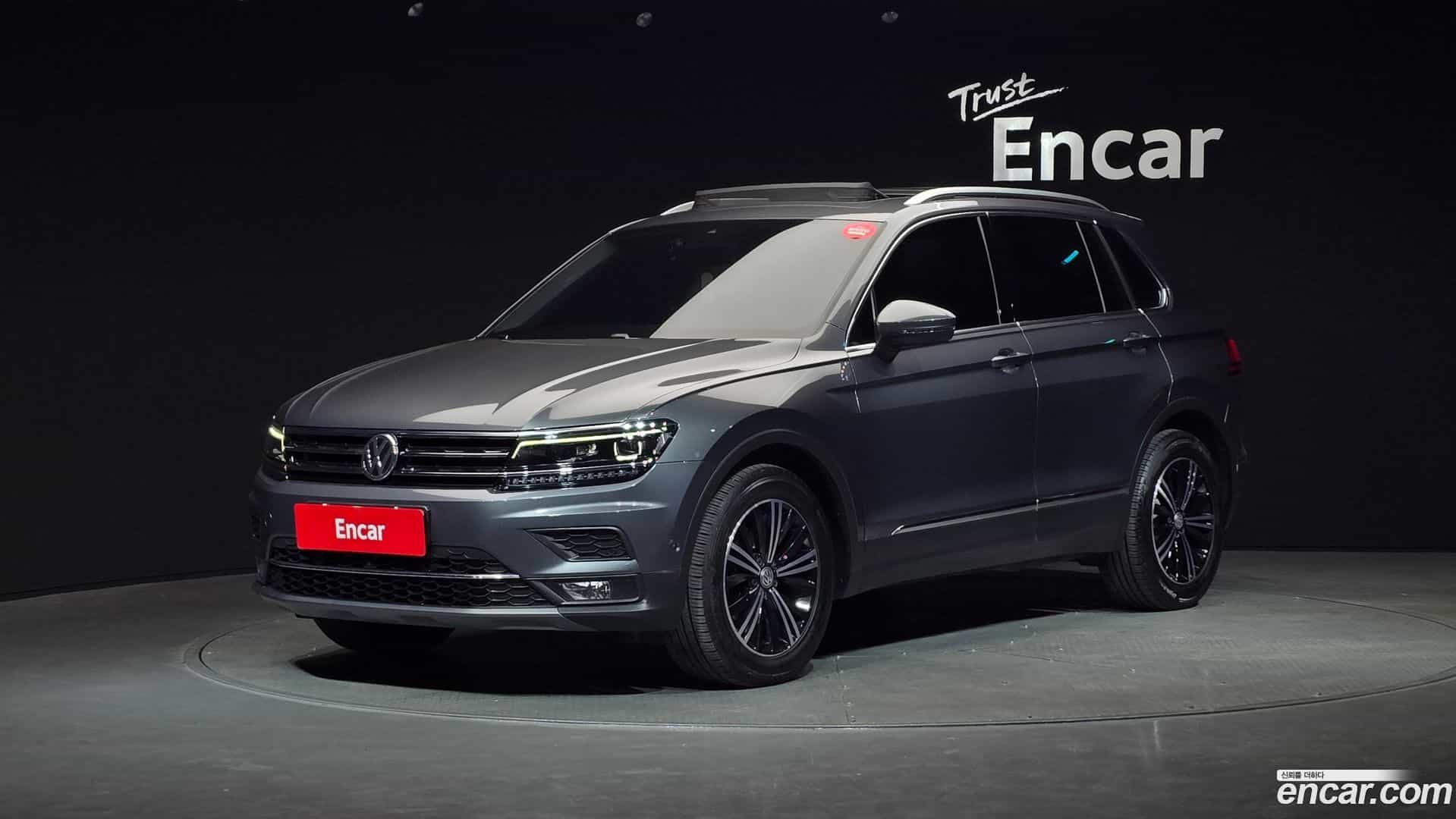 Tiguan Volkswagen 2020.8-OUTER-001