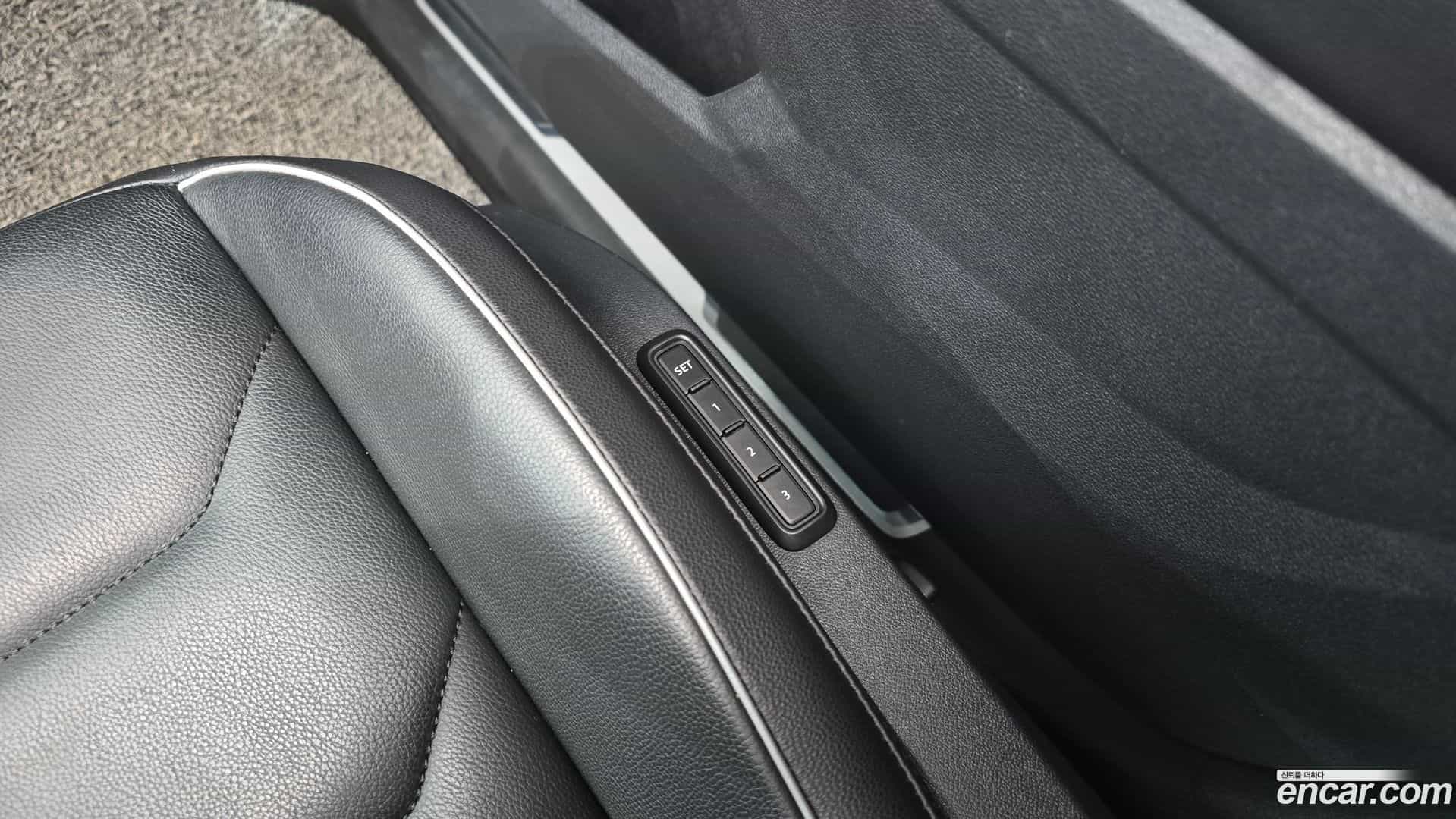 Tiguan Volkswagen 2020.8-OPTION-041