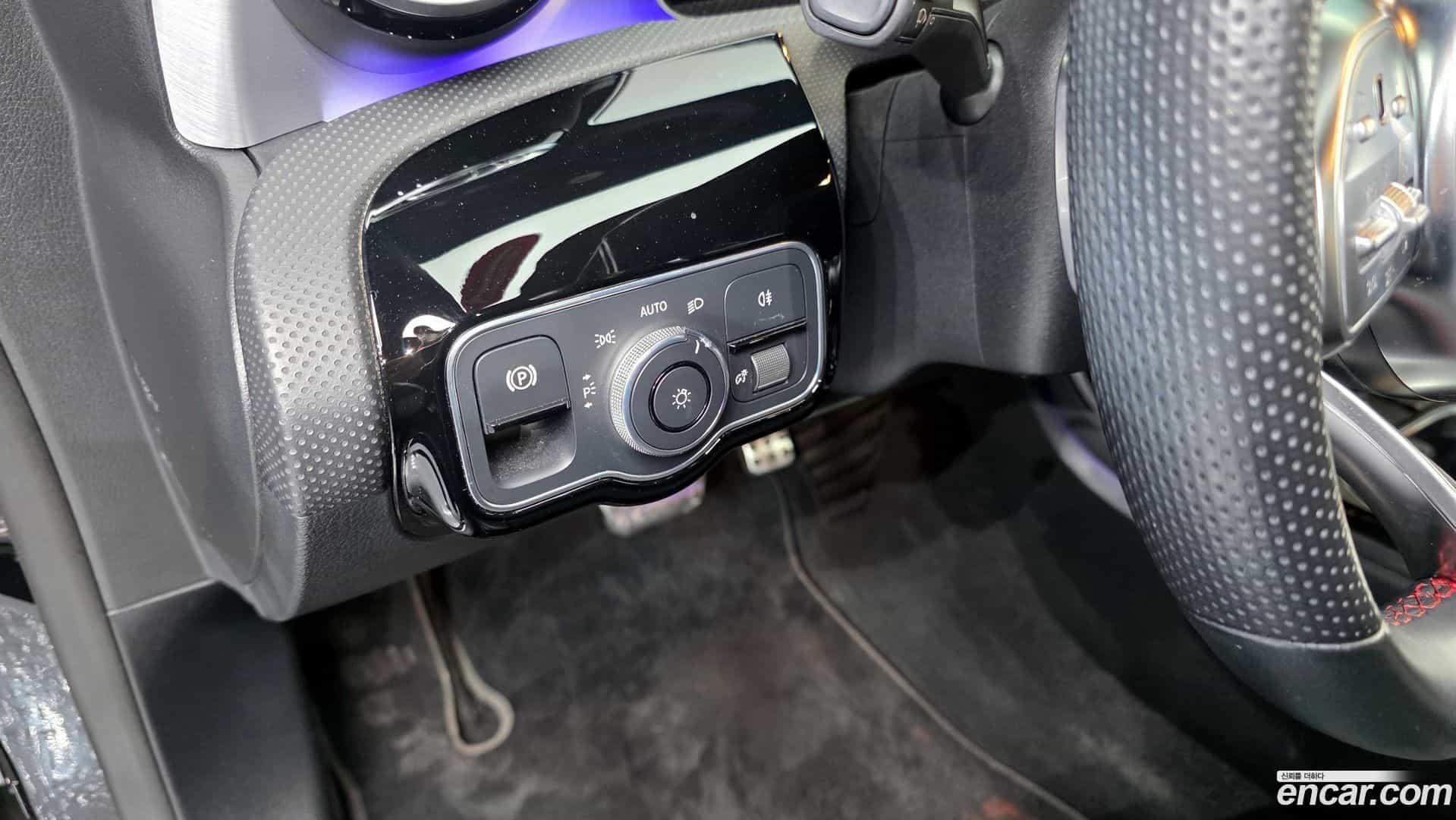 CLA-Class Mercedes-Benz 2020.3-OPTION-021