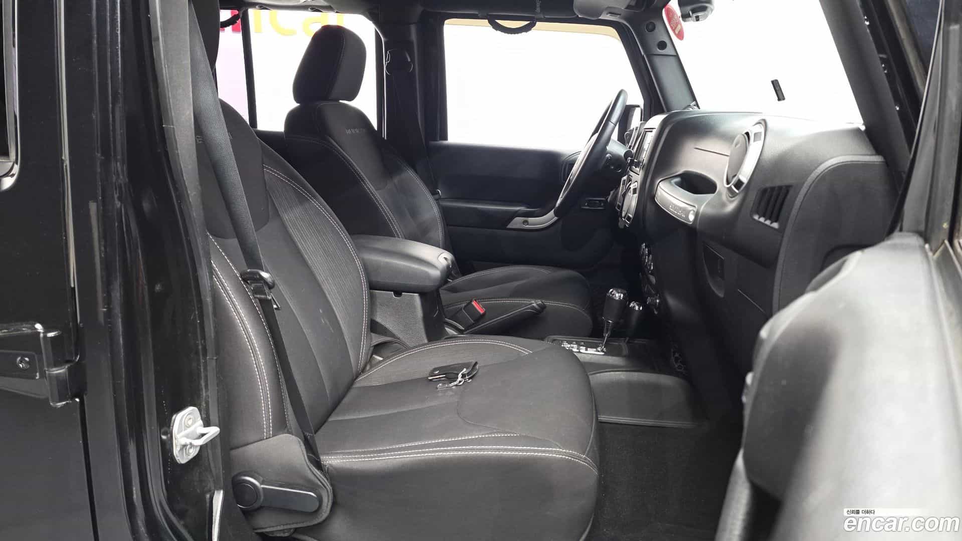 Wrangler Jeep 2013.5-OPTION-015