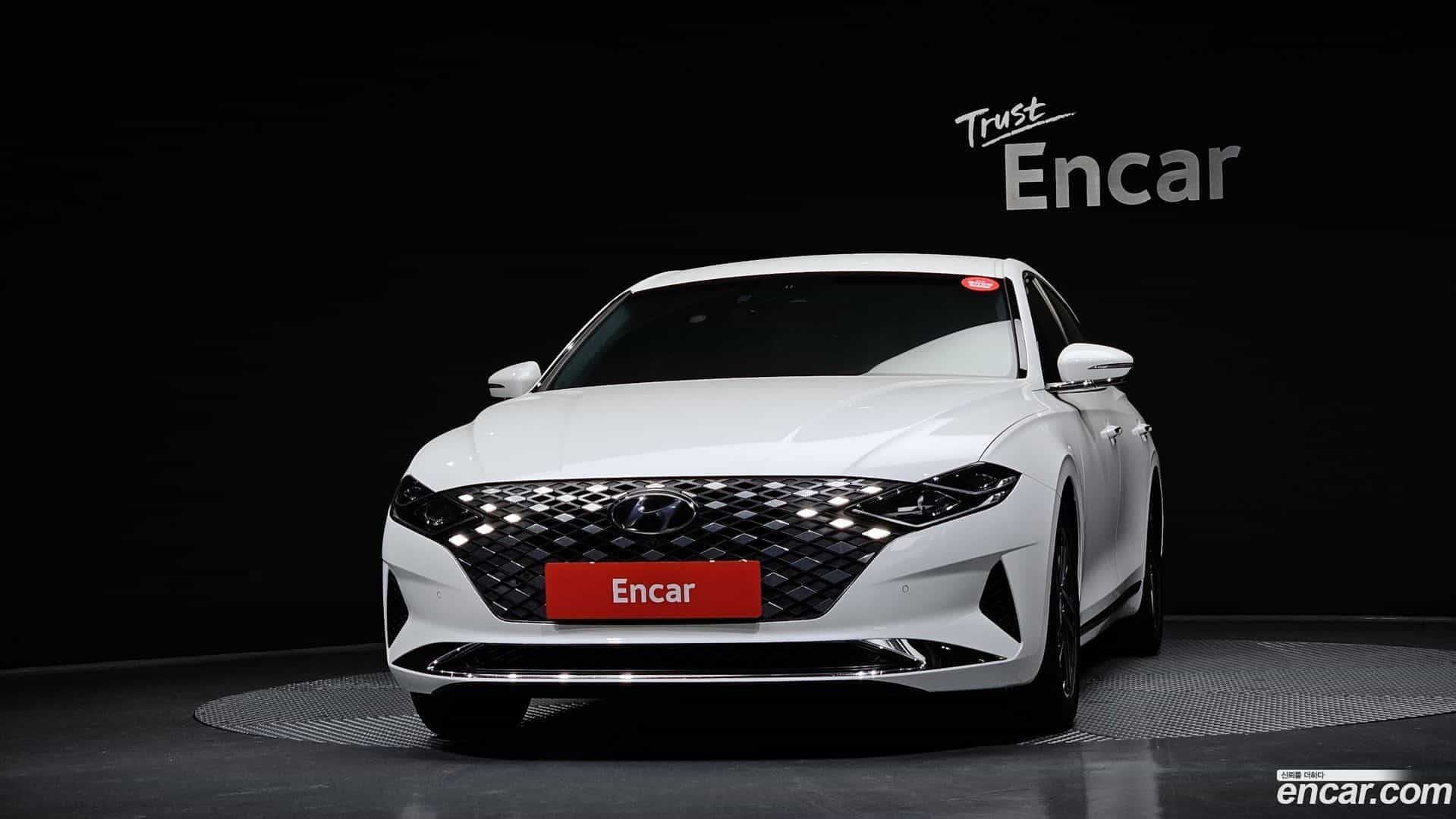 Grandeur Hyundai 2020.5-OUTER-003
