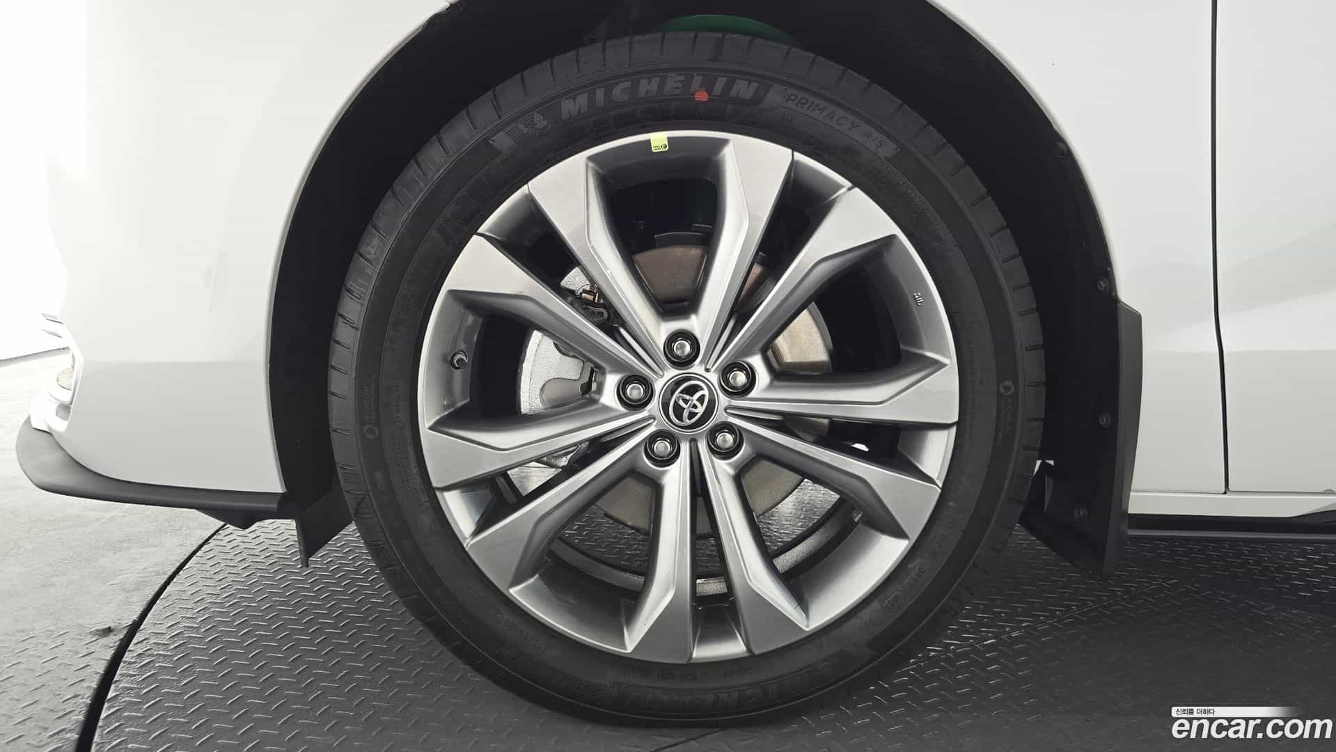 Sienna Toyota 2025.11-OUTER-005