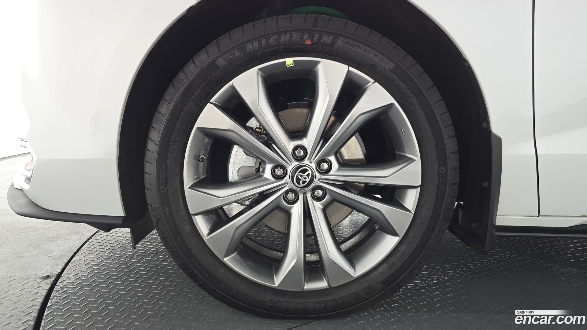 Main__Slider__Photo:Sienna Toyota 2025.11-4