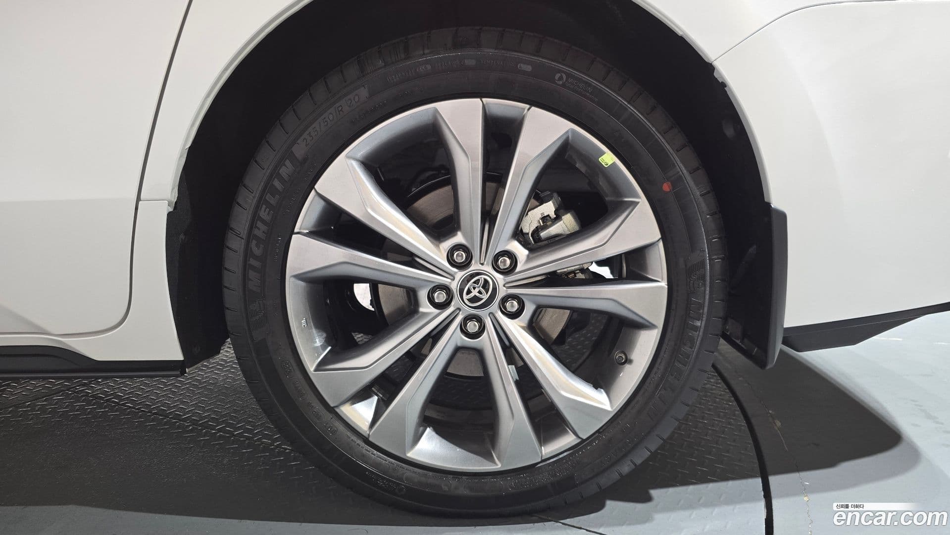 Main__Slider__Photo:Sienna Toyota 2025.11-20