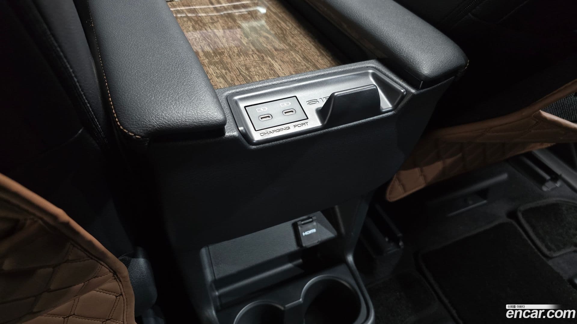 Main__Slider__Photo:Sienna Toyota 2025.11-30