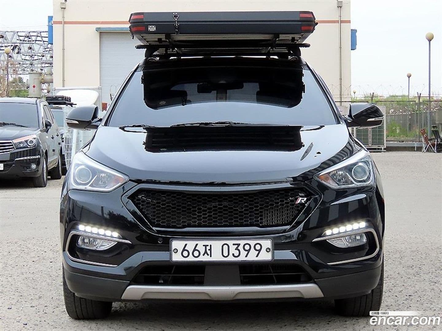 Main__Slider__Photo:Santafe Hyundai 2016.9-0