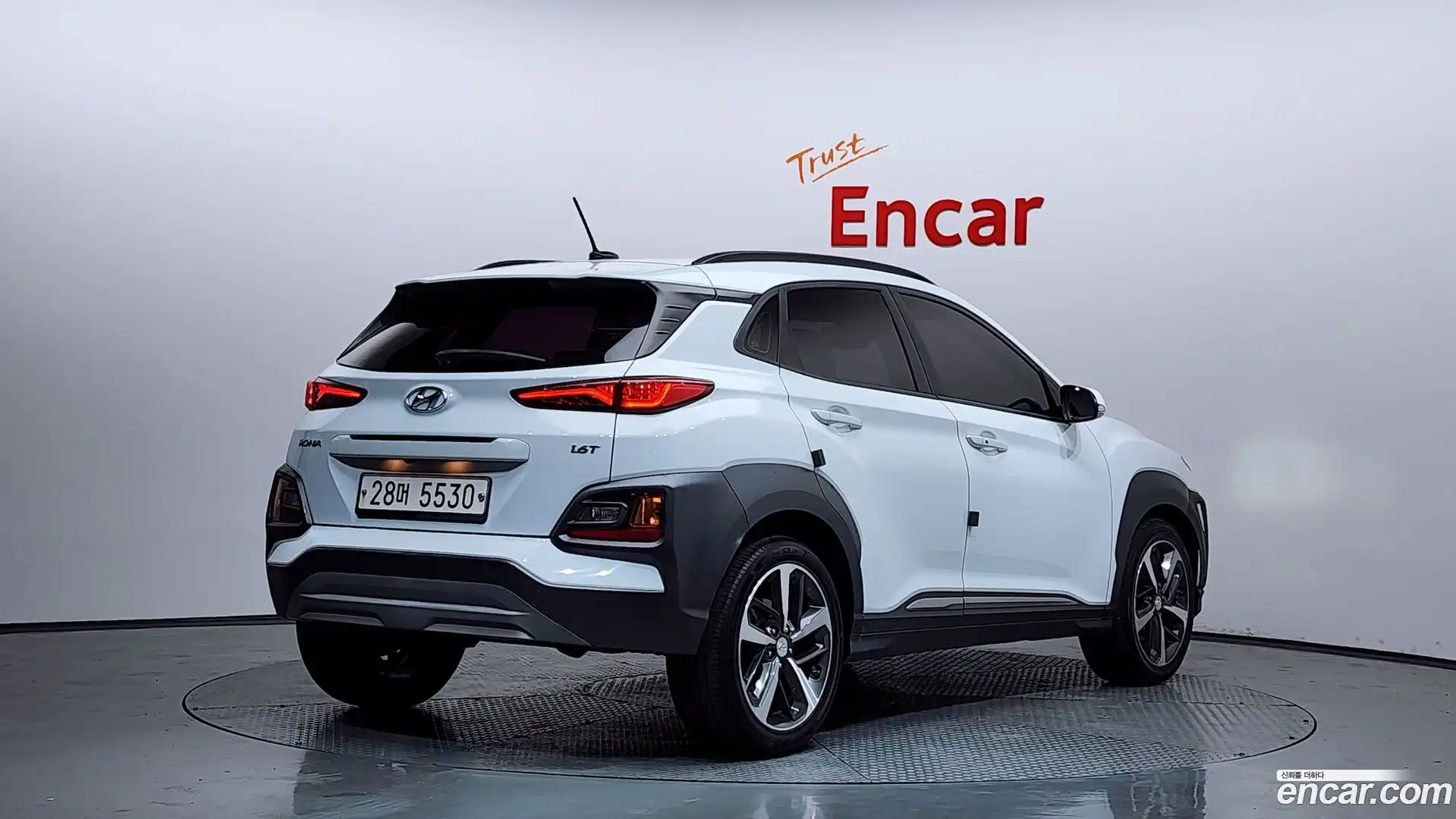 Kona Hyundai 2018.2-OUTER-002