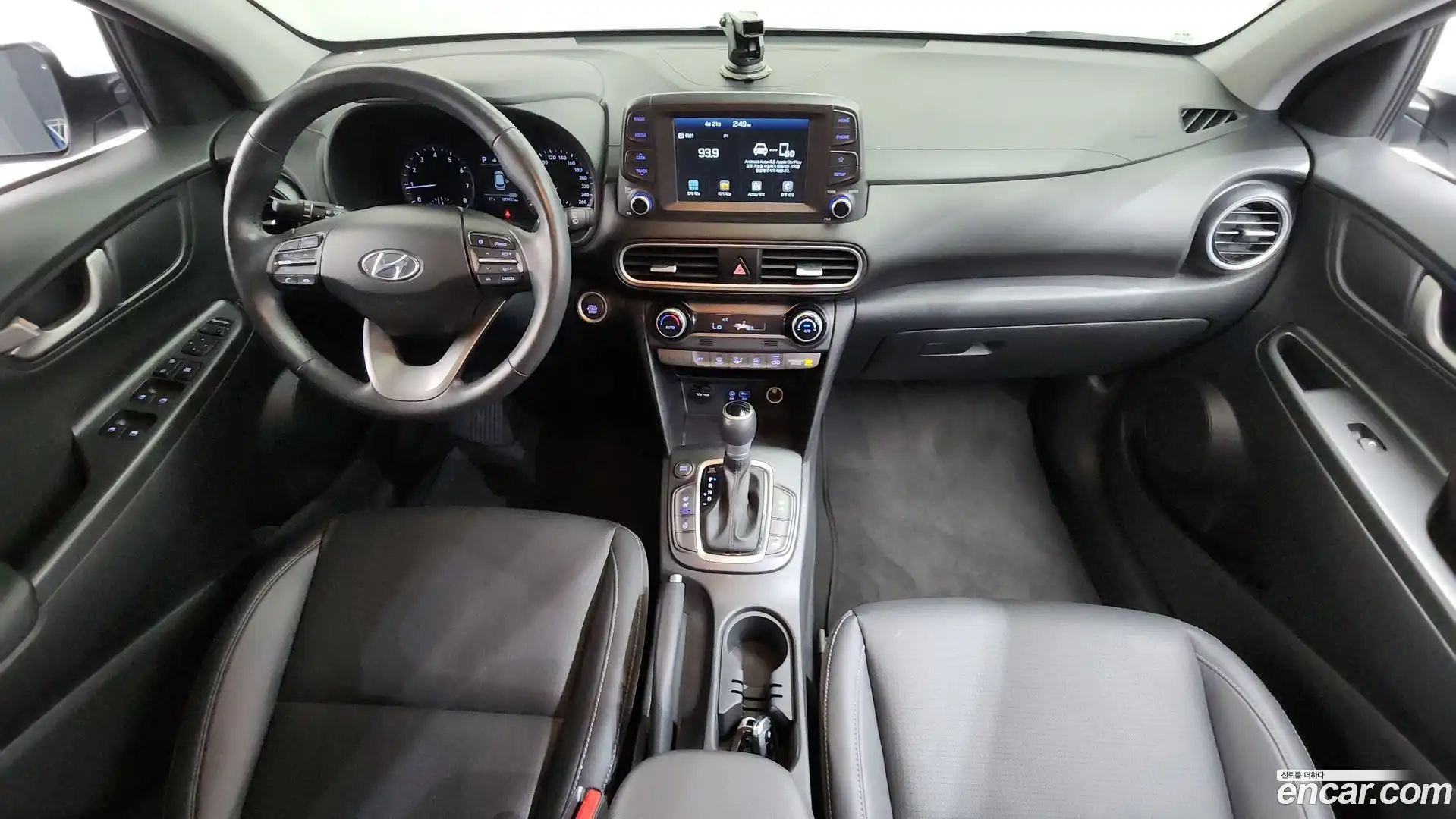 Kona Hyundai 2018.2-INNER-007