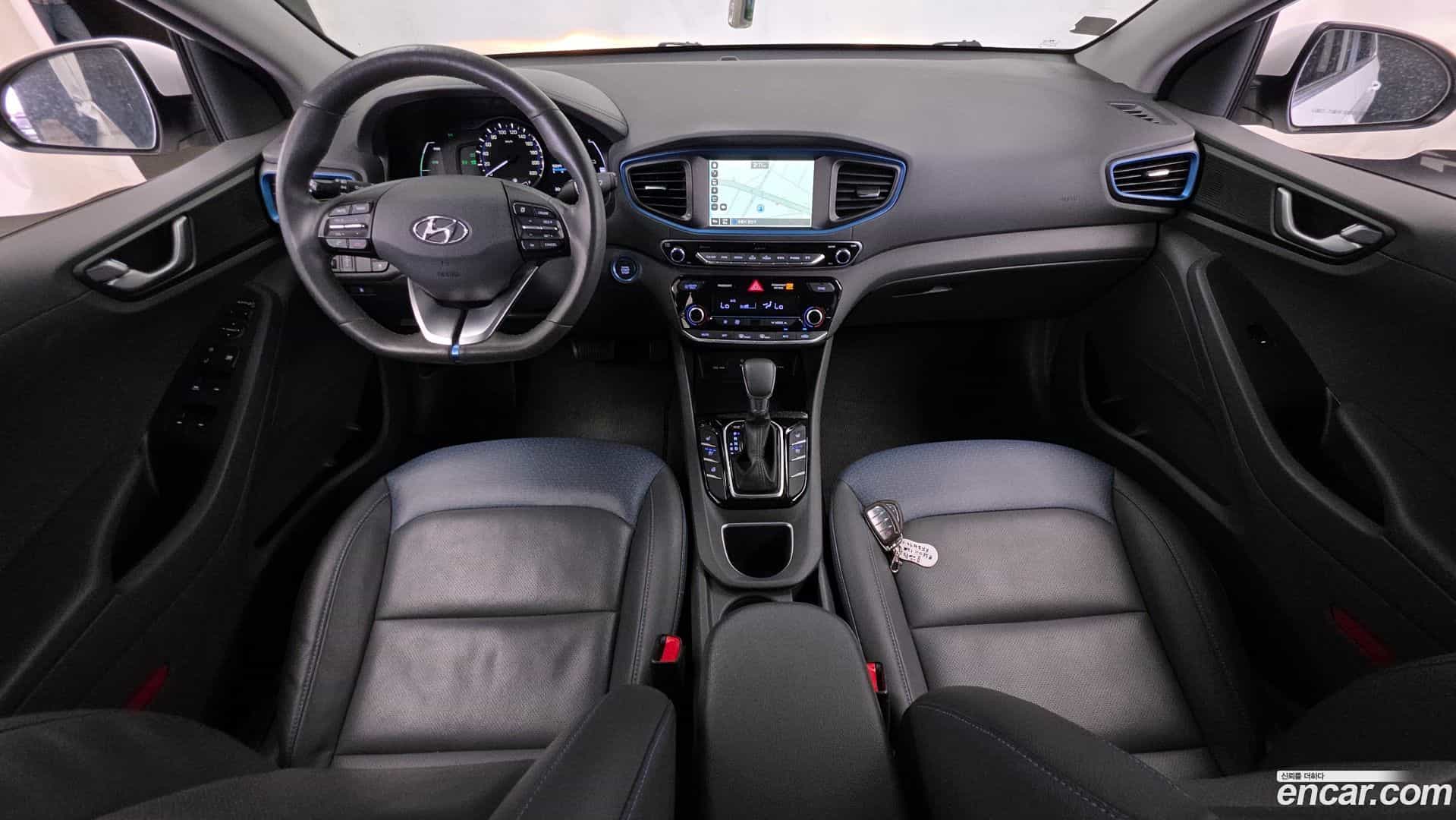 Ioniq Hyundai 2017.0-INNER-007