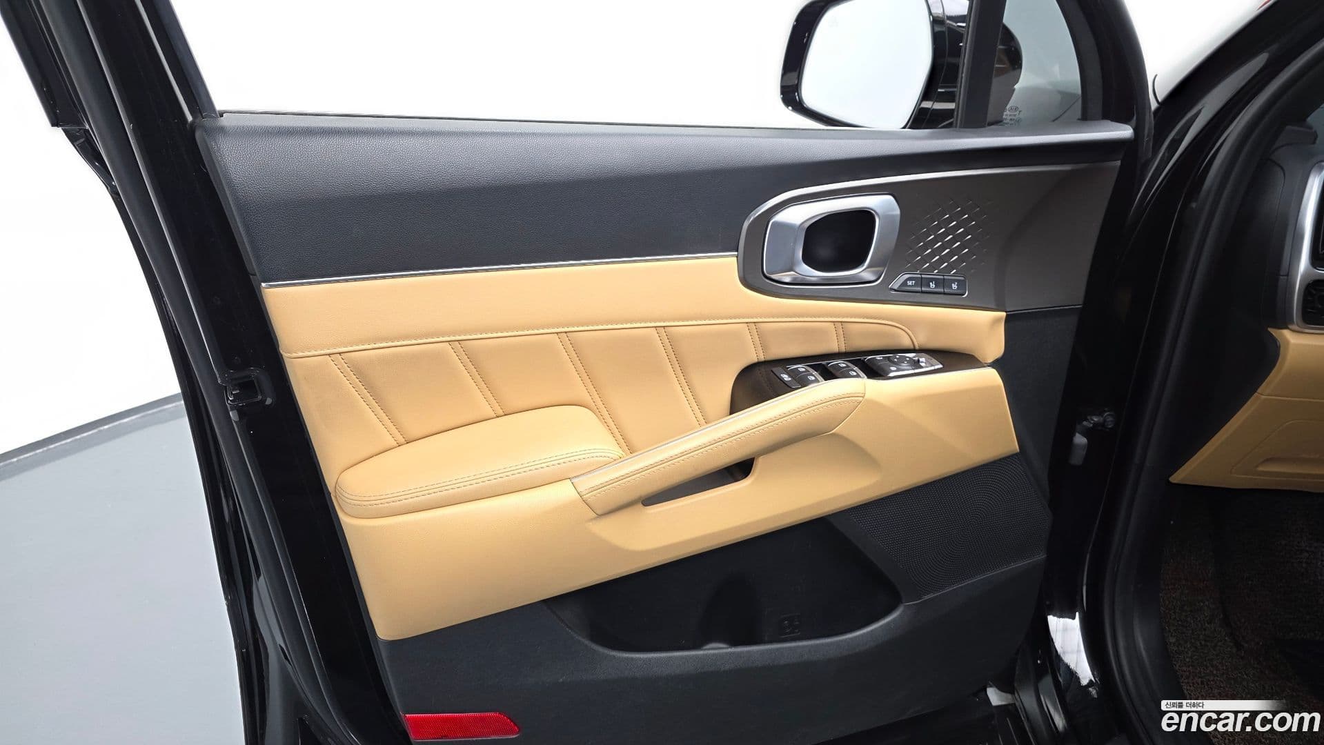 Main__Slider__Photo:Sorento Kia 2020.6-23