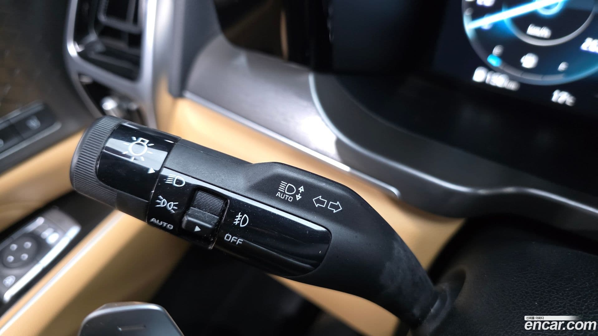 Main__Slider__Photo:Sorento Kia 2020.6-28