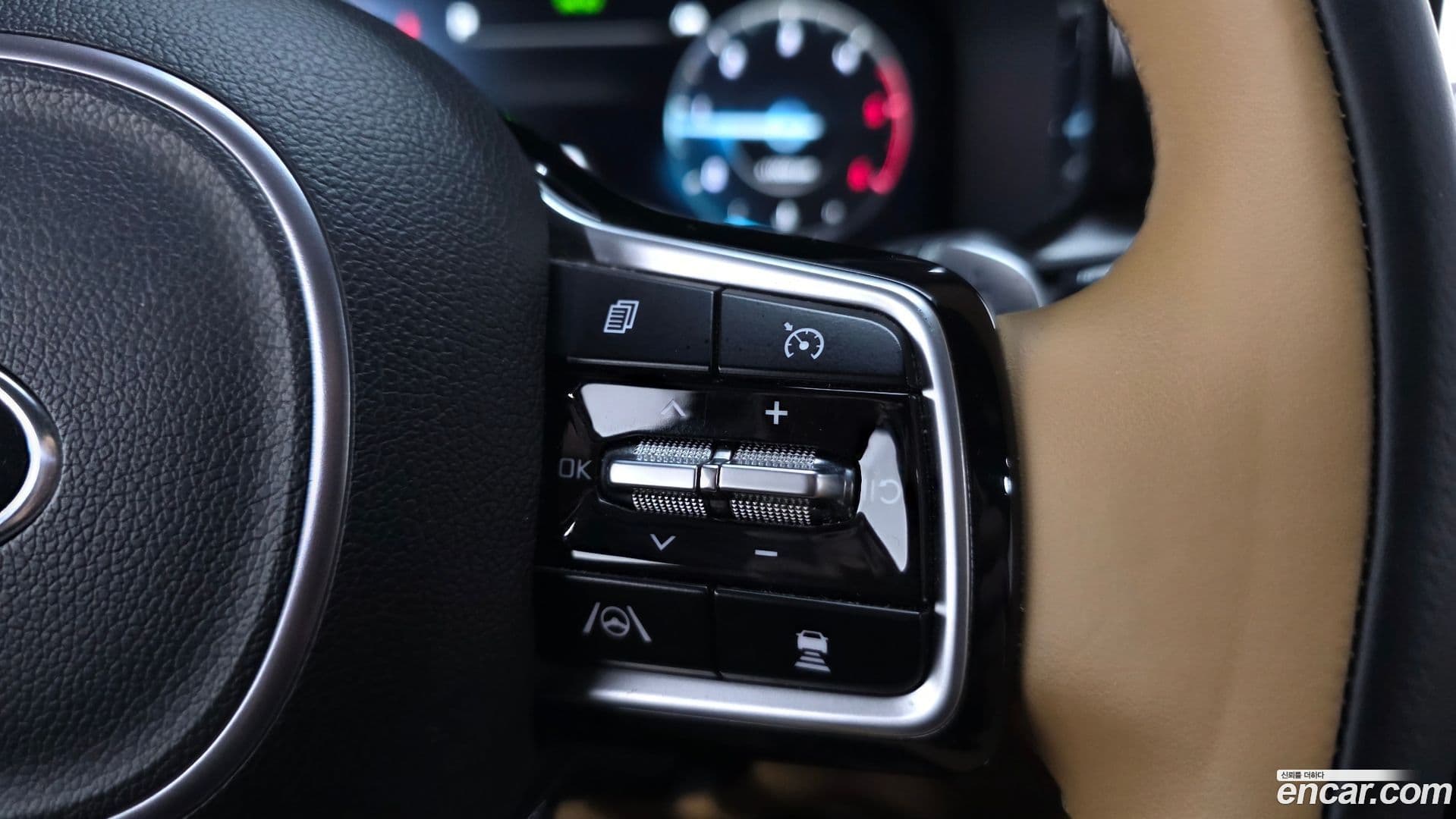 Main__Slider__Photo:Sorento Kia 2020.6-30
