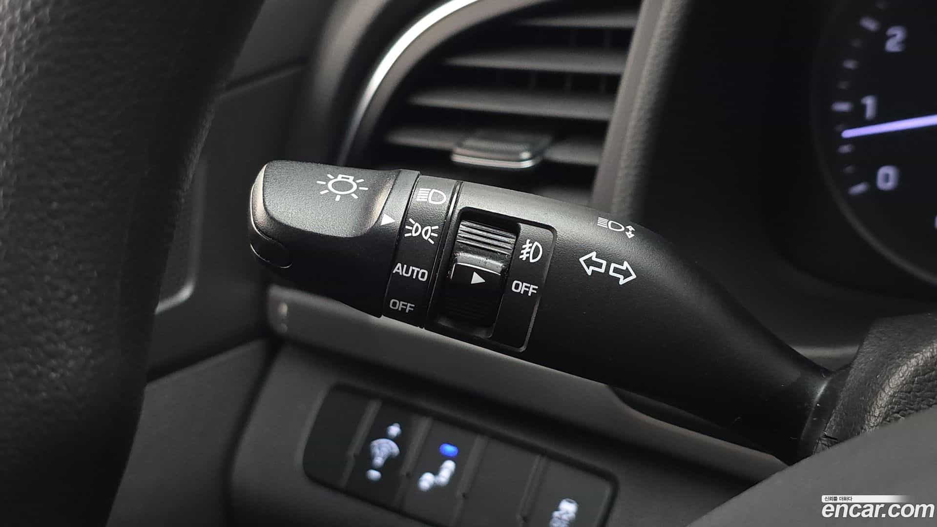 AVANTE Hyundai 2017.1-OPTION-023