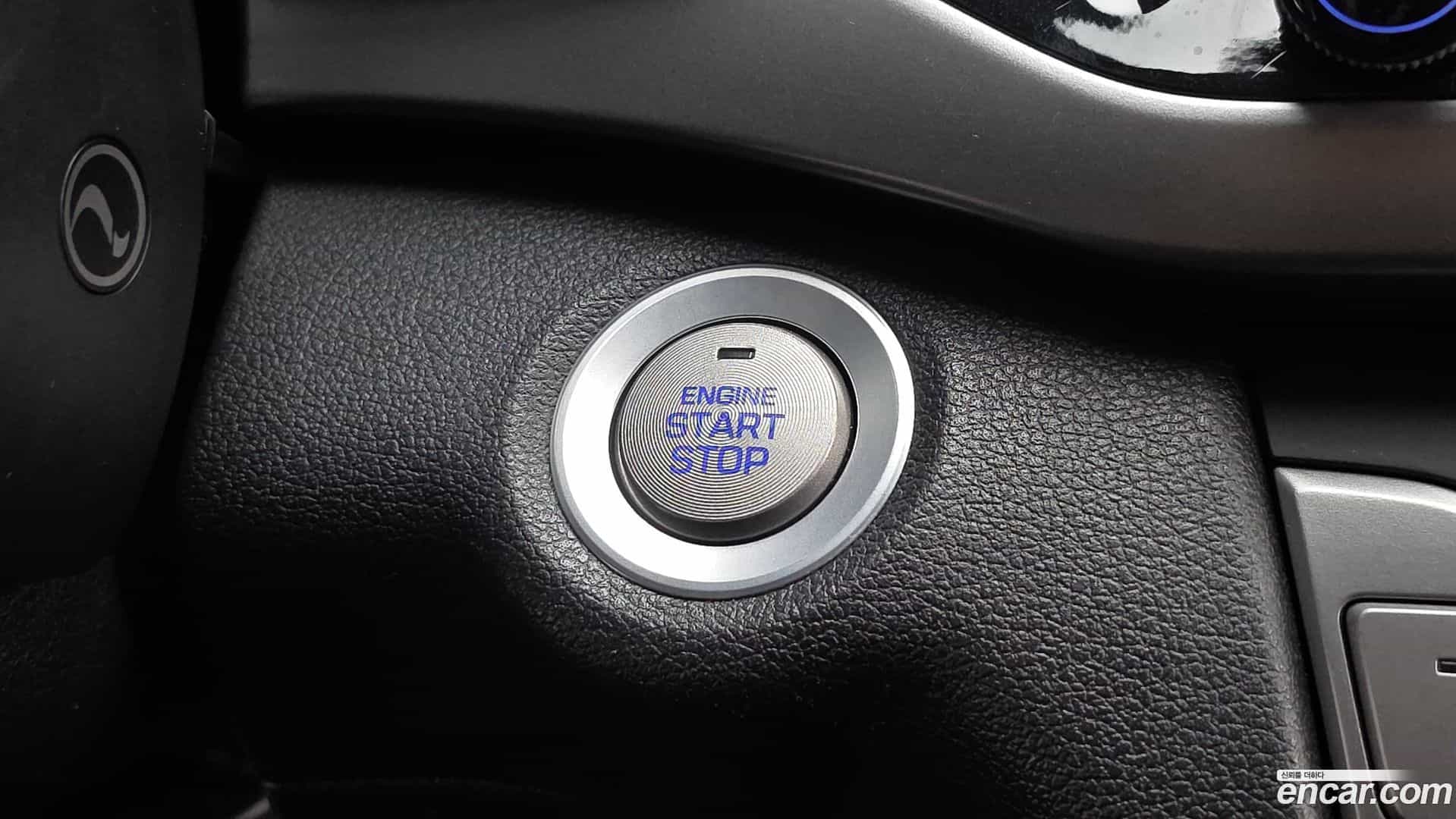 AVANTE Hyundai 2017.1-OPTION-043