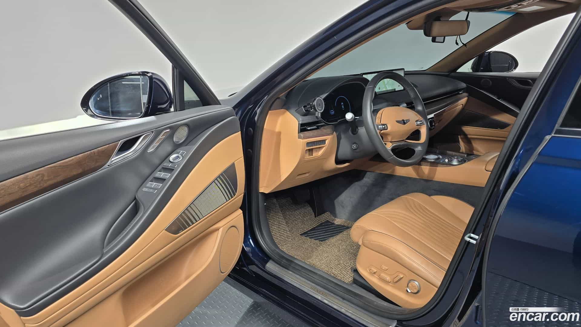 G80 Genesis 2021.0-INNER-010