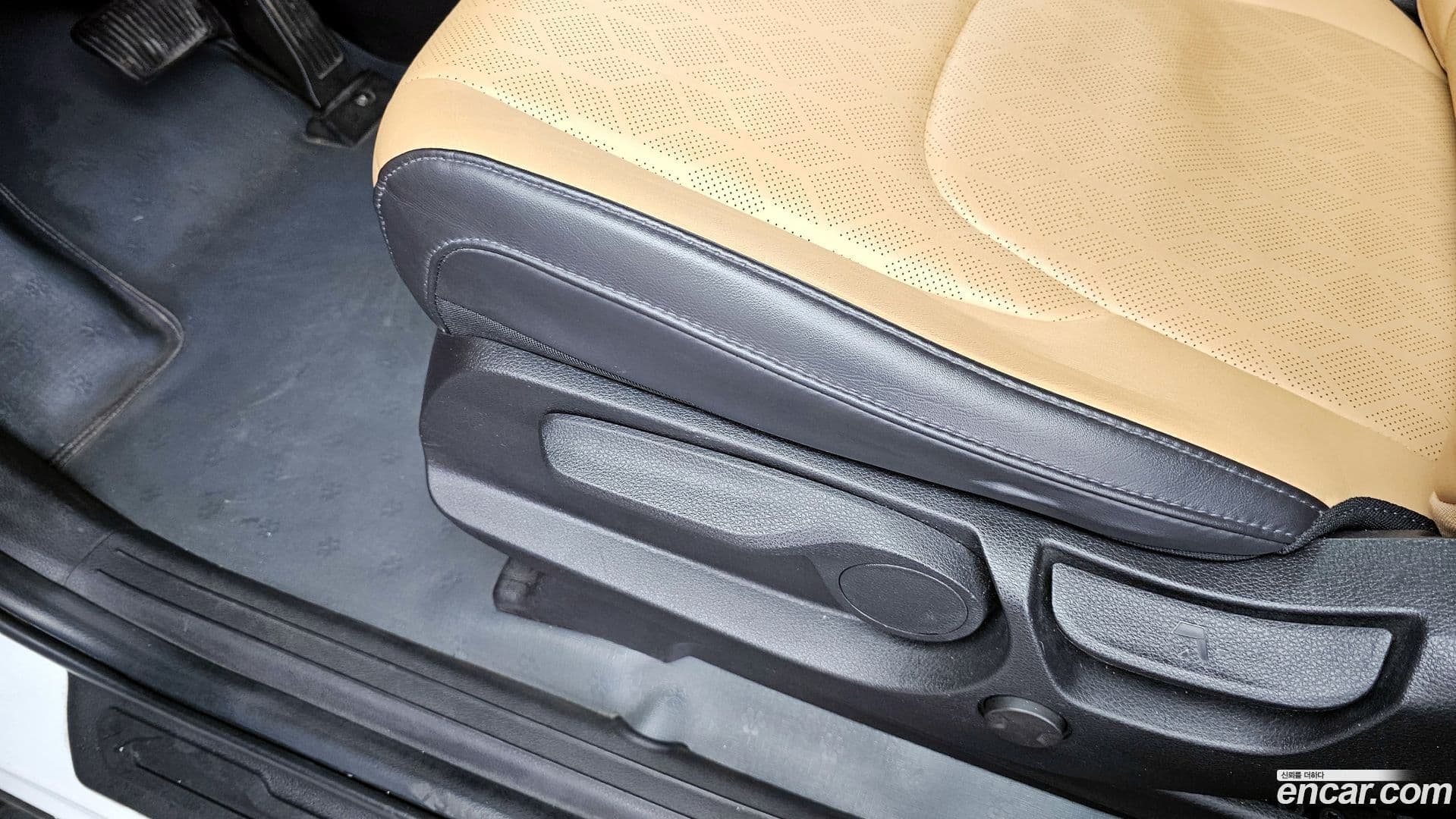 Main__Slider__Photo:Canival Kia 2021.1-33