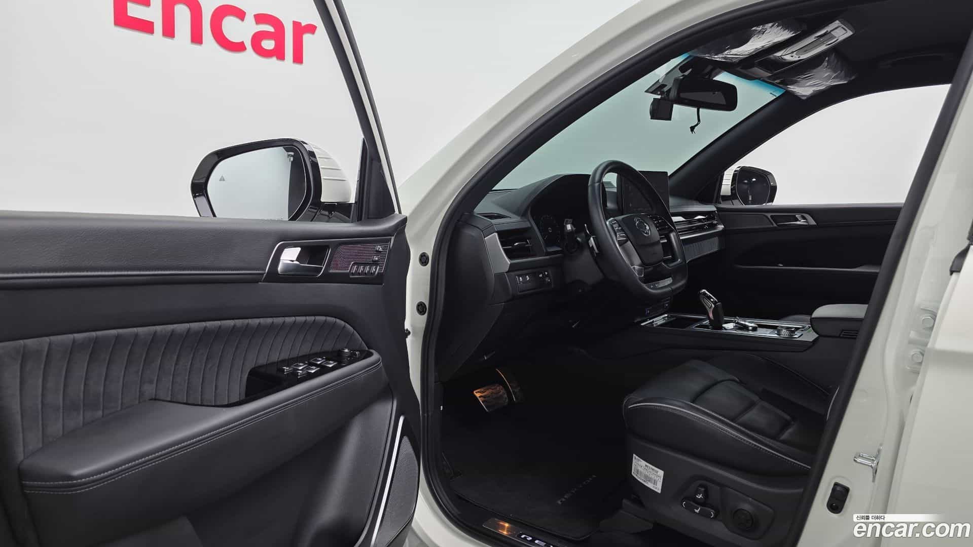 Rexton KG Mobility 2024.3-INNER-010