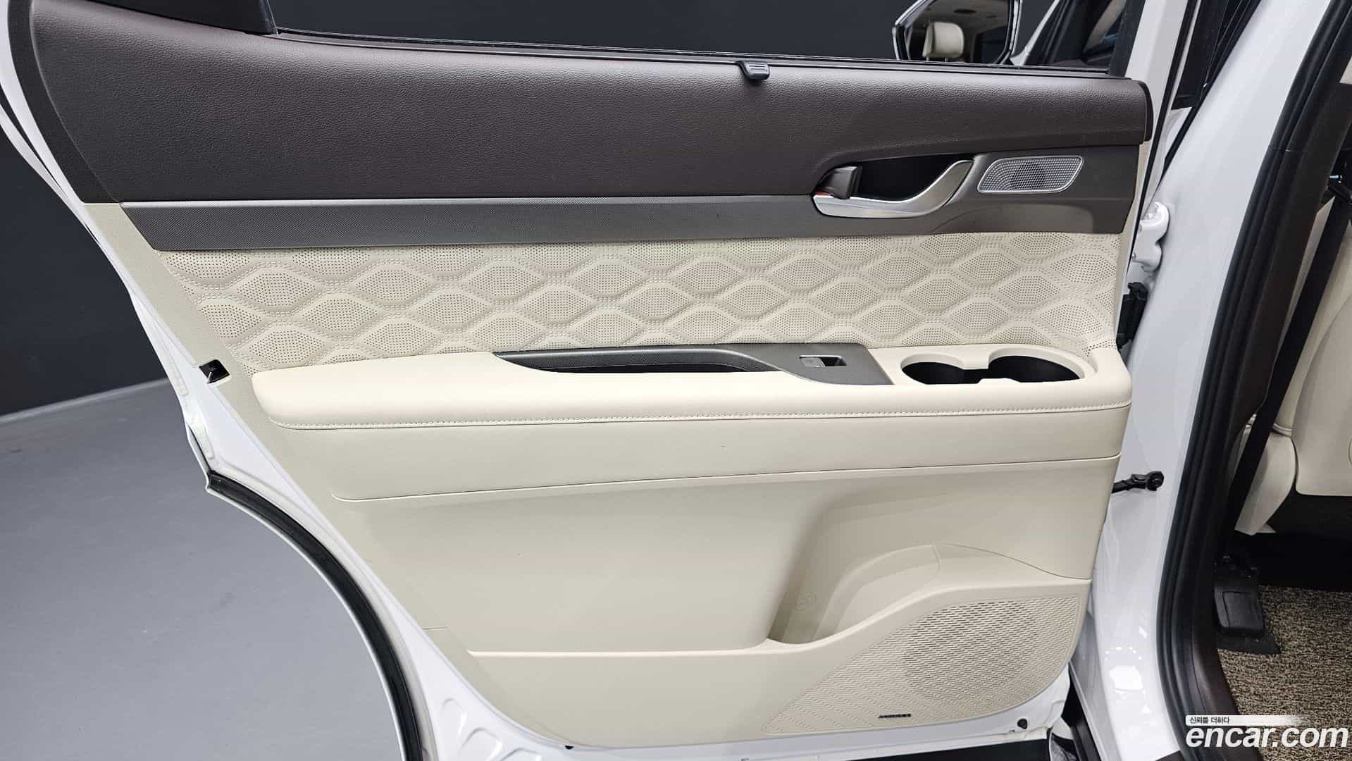 Palisade Hyundai 2021.6-INNER-035