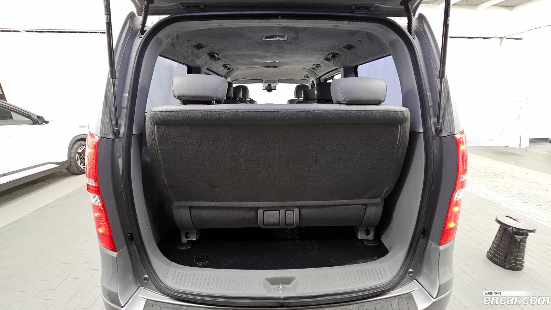 Starex Hyundai 2018.3-OPTION-024