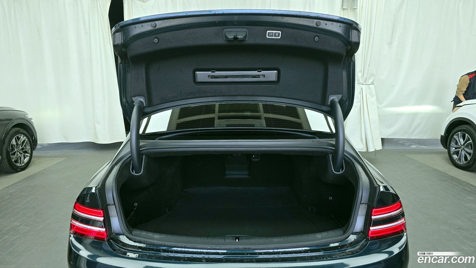 Main__Slider__Photo:G80 Genesis 2020.9-19