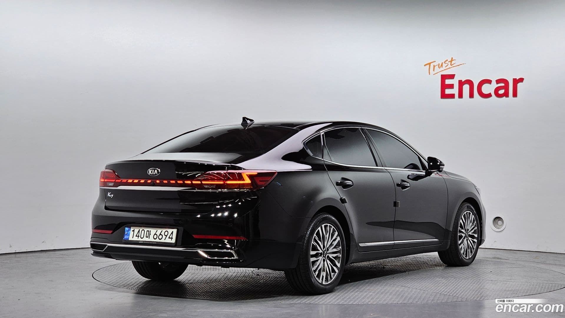 Main__Slider__Photo:K7 Kia 2021.2-1