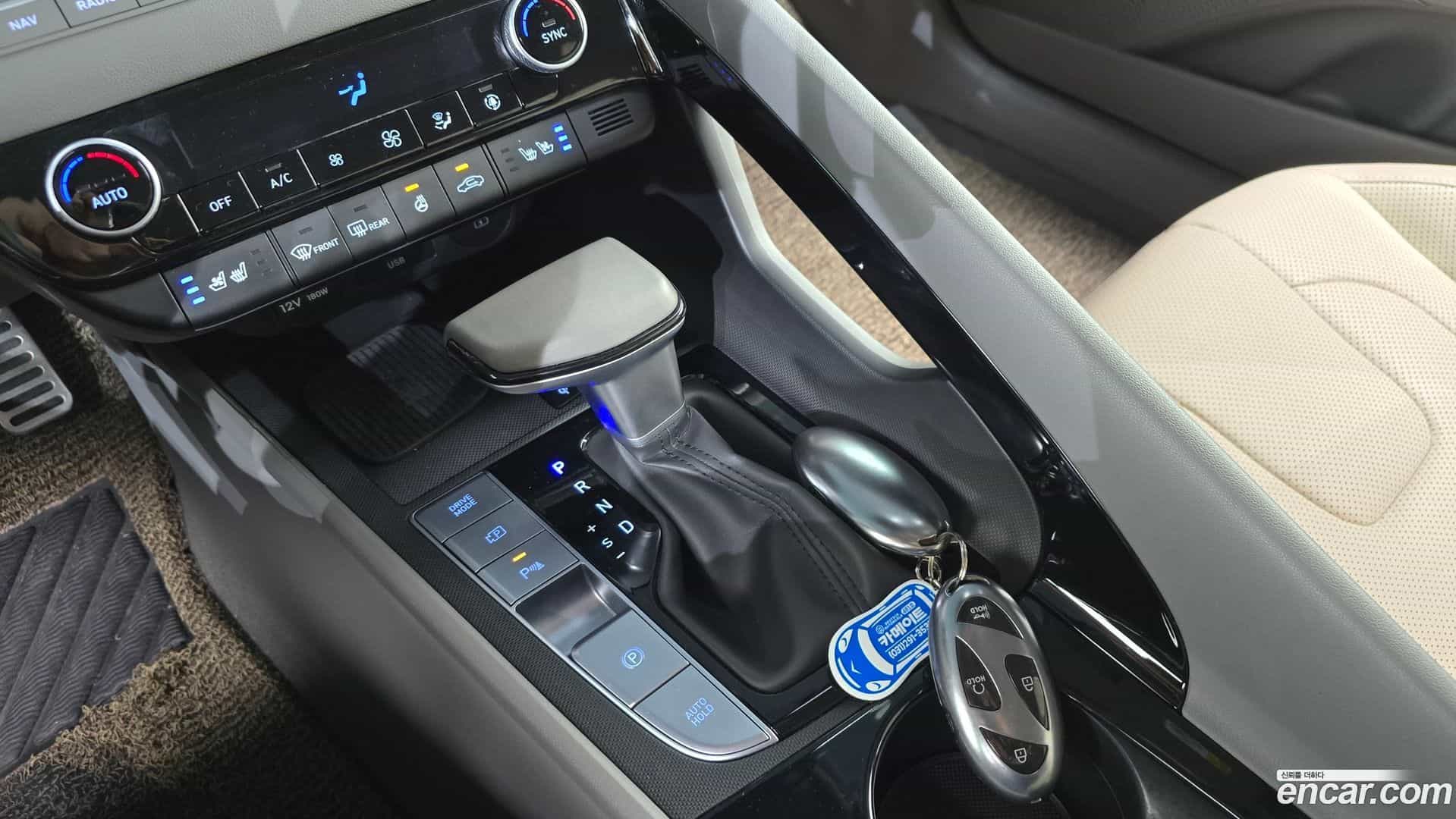 AVANTE Hyundai 2023.11-INNER-009
