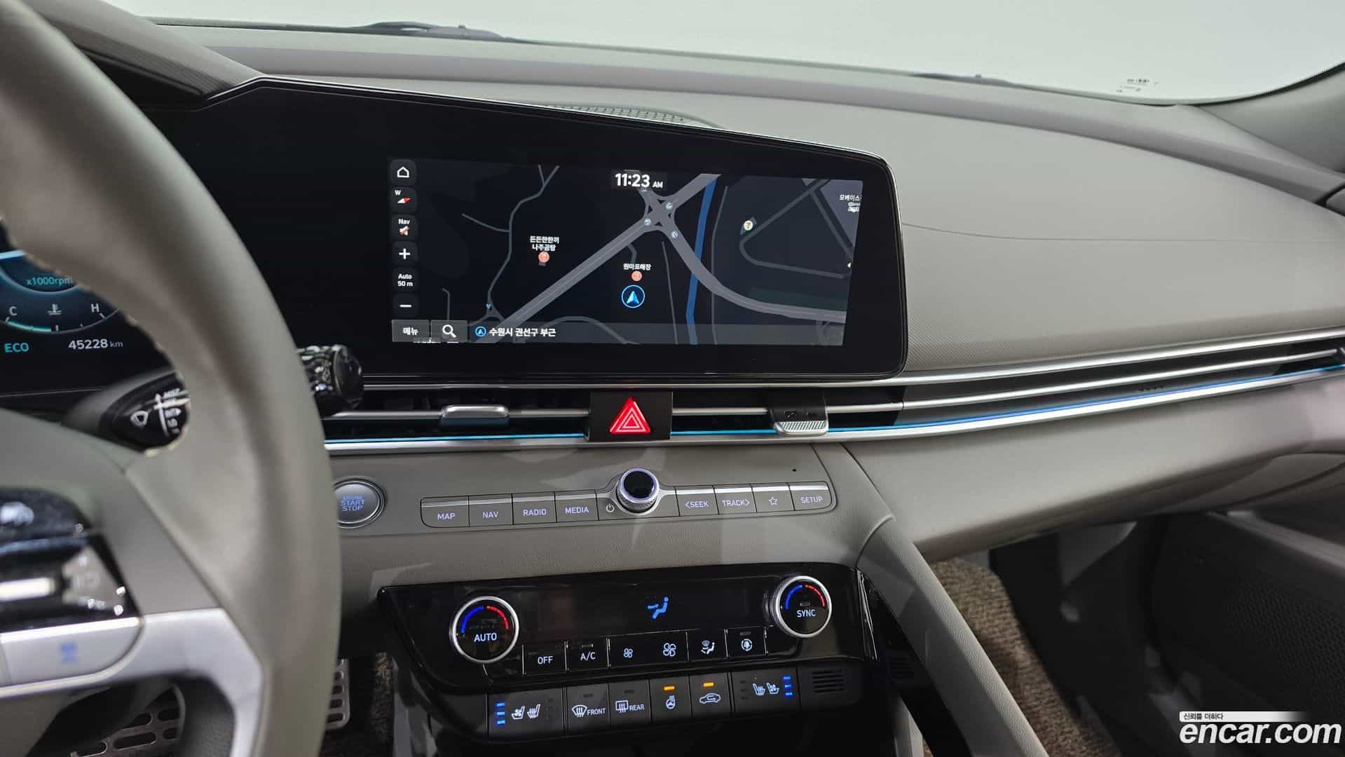 AVANTE Hyundai 2023.11-OPTION-018